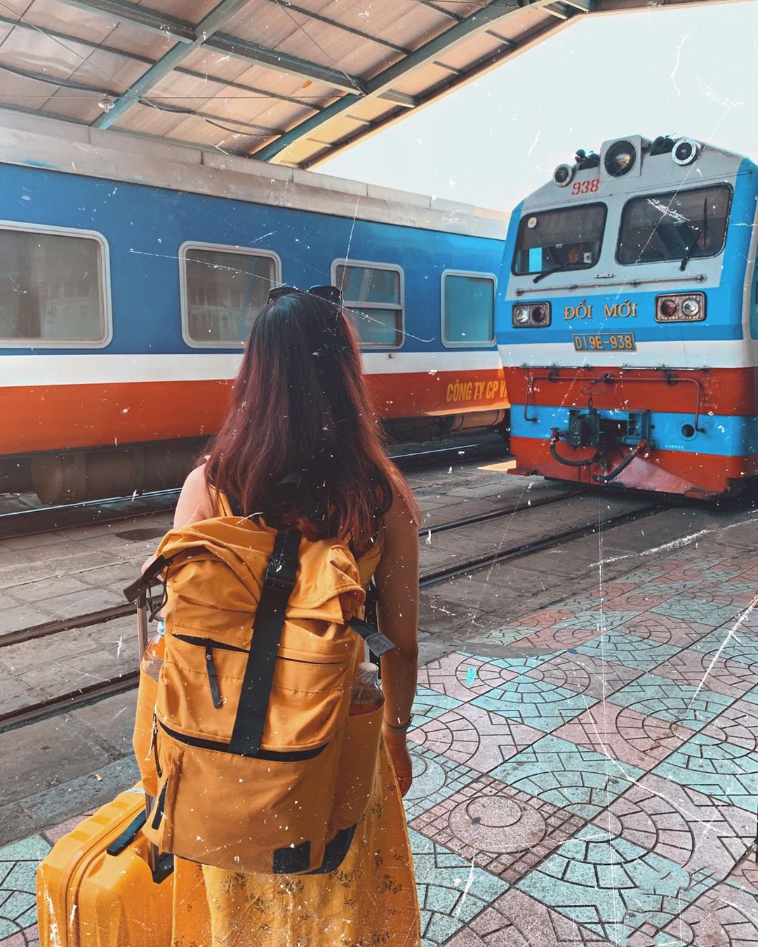 Du lịch Hà Nội bằng tàu điện Trải nghiệm thủ đô theo một cách mới lạ