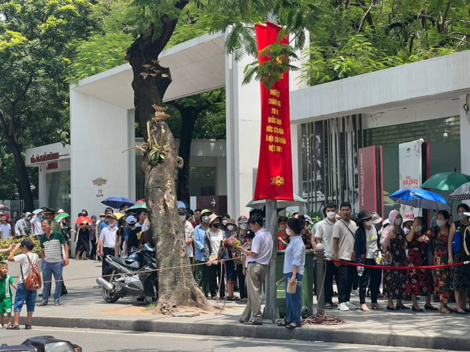 Du lịch Hà Nội Khám phá Lăng Chủ tịch Hồ Chí Minh và Di tích Lịch sử Hà Nội